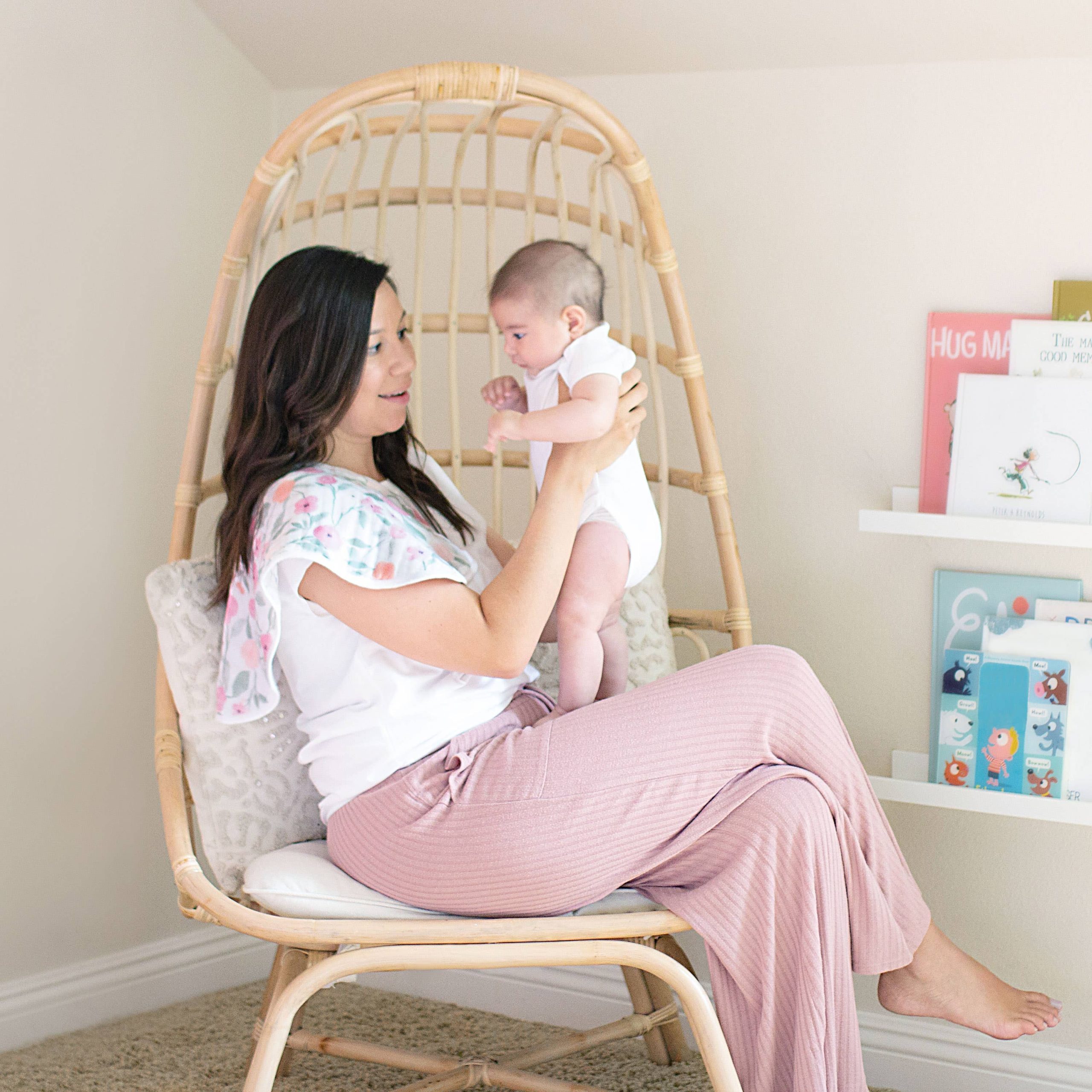 boutique 100% cotton muslin burpy bibs 2 pack - Image 3
