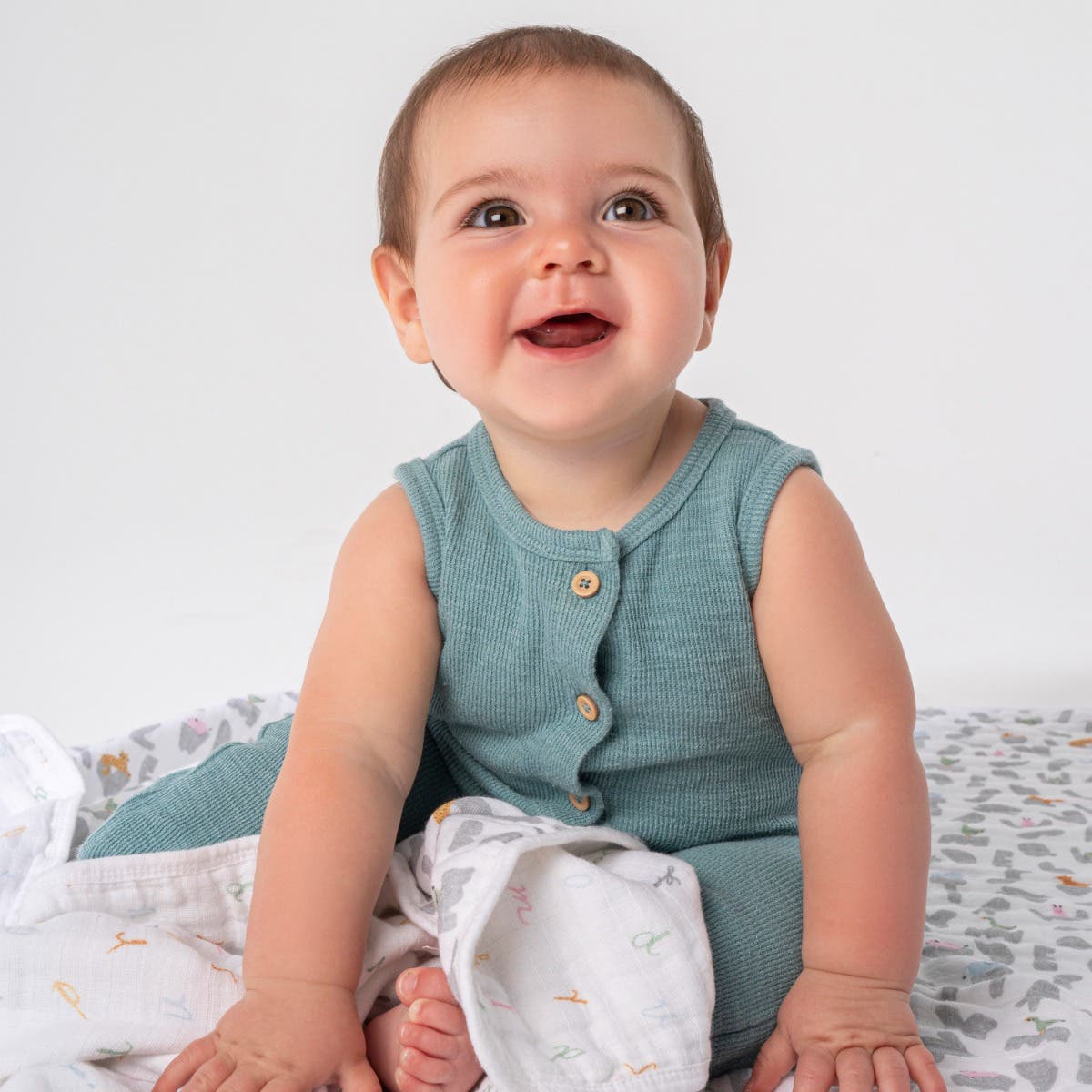 essentials cotton muslin dream blanket - Image 2