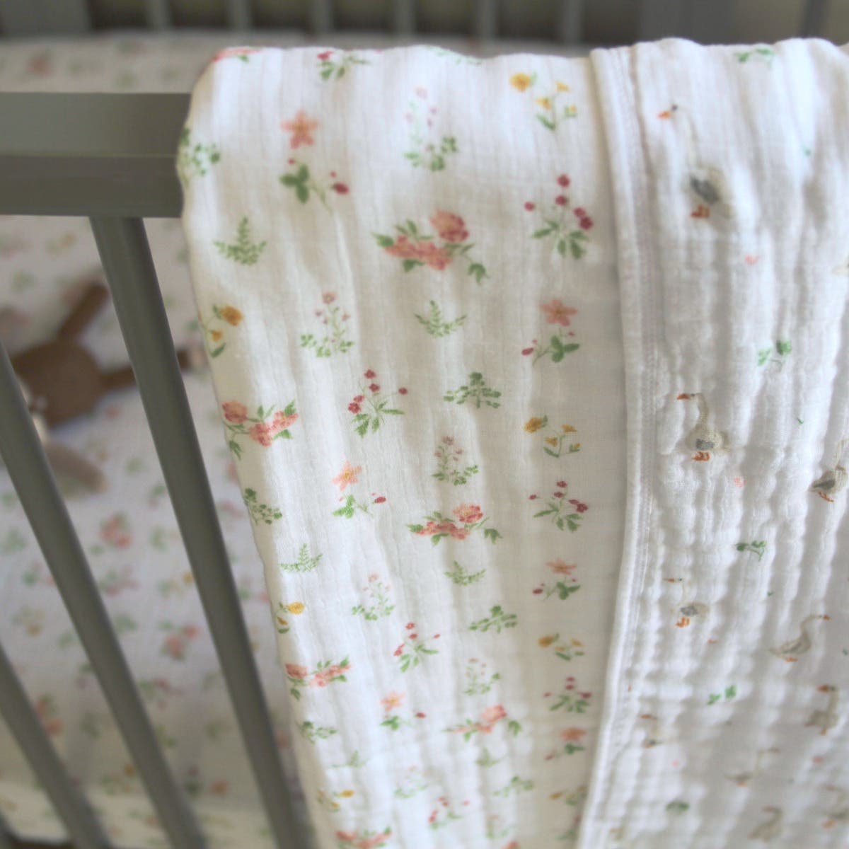 essentials cotton muslin dream blanket - Image 4