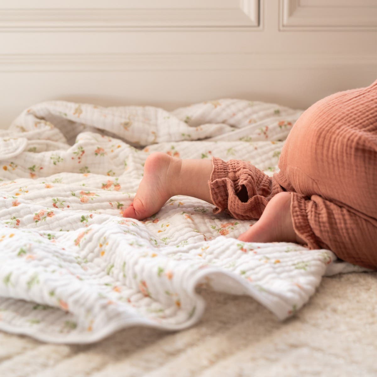 essentials cotton muslin dream blanket - Image 2