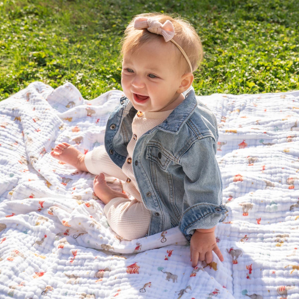 essentials cotton muslin dream blanket - Image 3